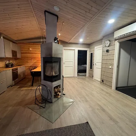 Honkamaja, Aavasaksa, Lappi, Lapland Σαλέ *